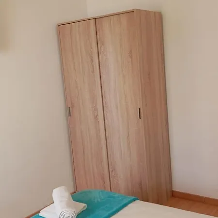 Kwatera prywatna Habitacion Con Bano Privado En Piso Compartido *