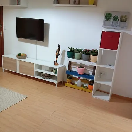Con Bano Privado Cerca De La Catedral En Zona Con Aparcamiento Gratis Homestay Jaen