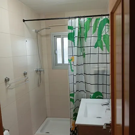 Homestay Con Bano Privado Cerca De La Catedral En Zona Con Aparcamiento Gratis Jaen