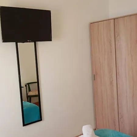 Con Bano Privado Cerca De La Catedral En Zona Con Aparcamiento Gratis * Jaen