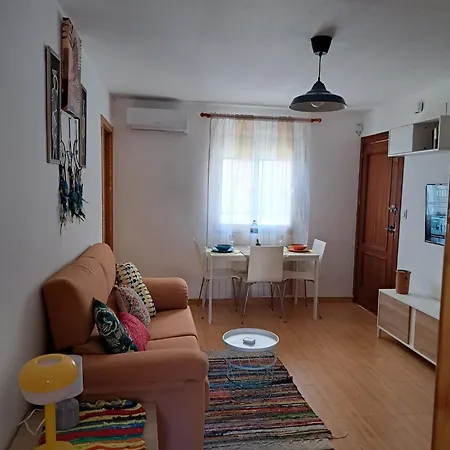 Con Bano Privado Cerca De La Catedral En Zona Con Aparcamiento Gratis Δωμάτια σε οικογενειακή κατοικία